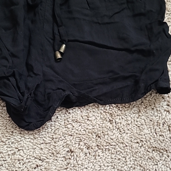 Forever 21 Black Rayon Shorts - Picture 10 of 10